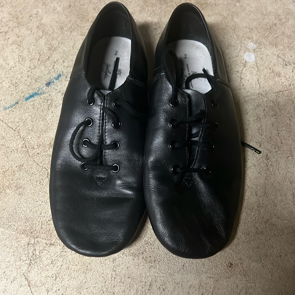 ABT Jess shoes size 2